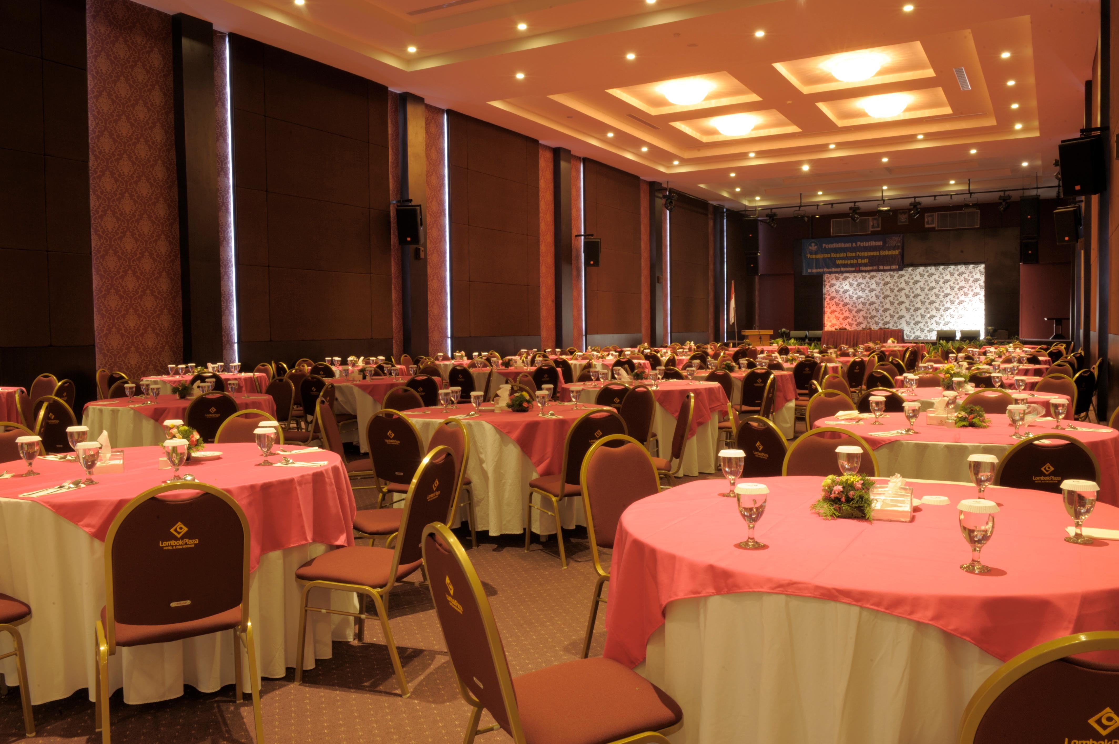 Lombok Plaza Hotel And Convention Mataram Exterior foto