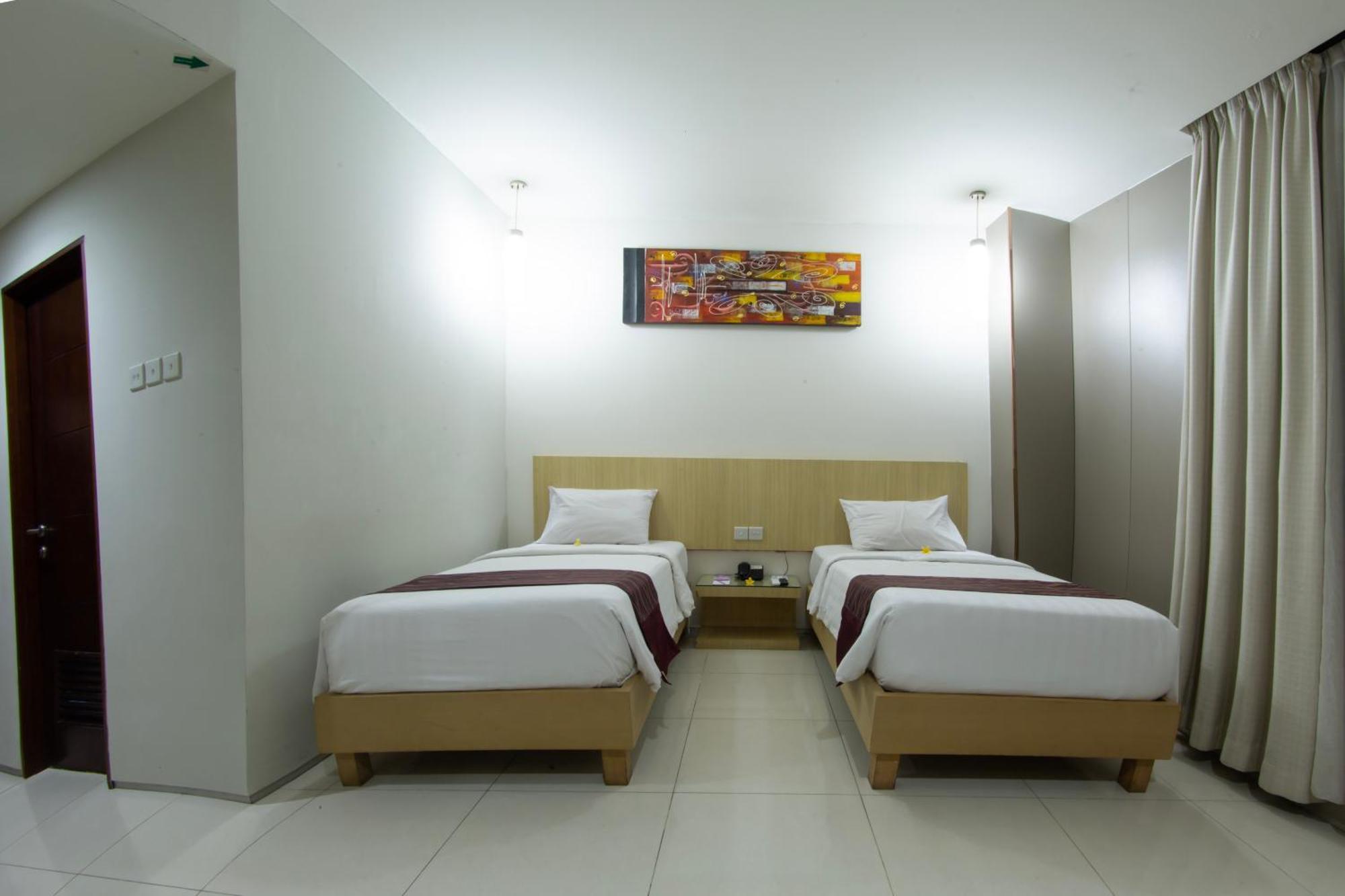 Lombok Plaza Hotel And Convention Mataram Exterior foto