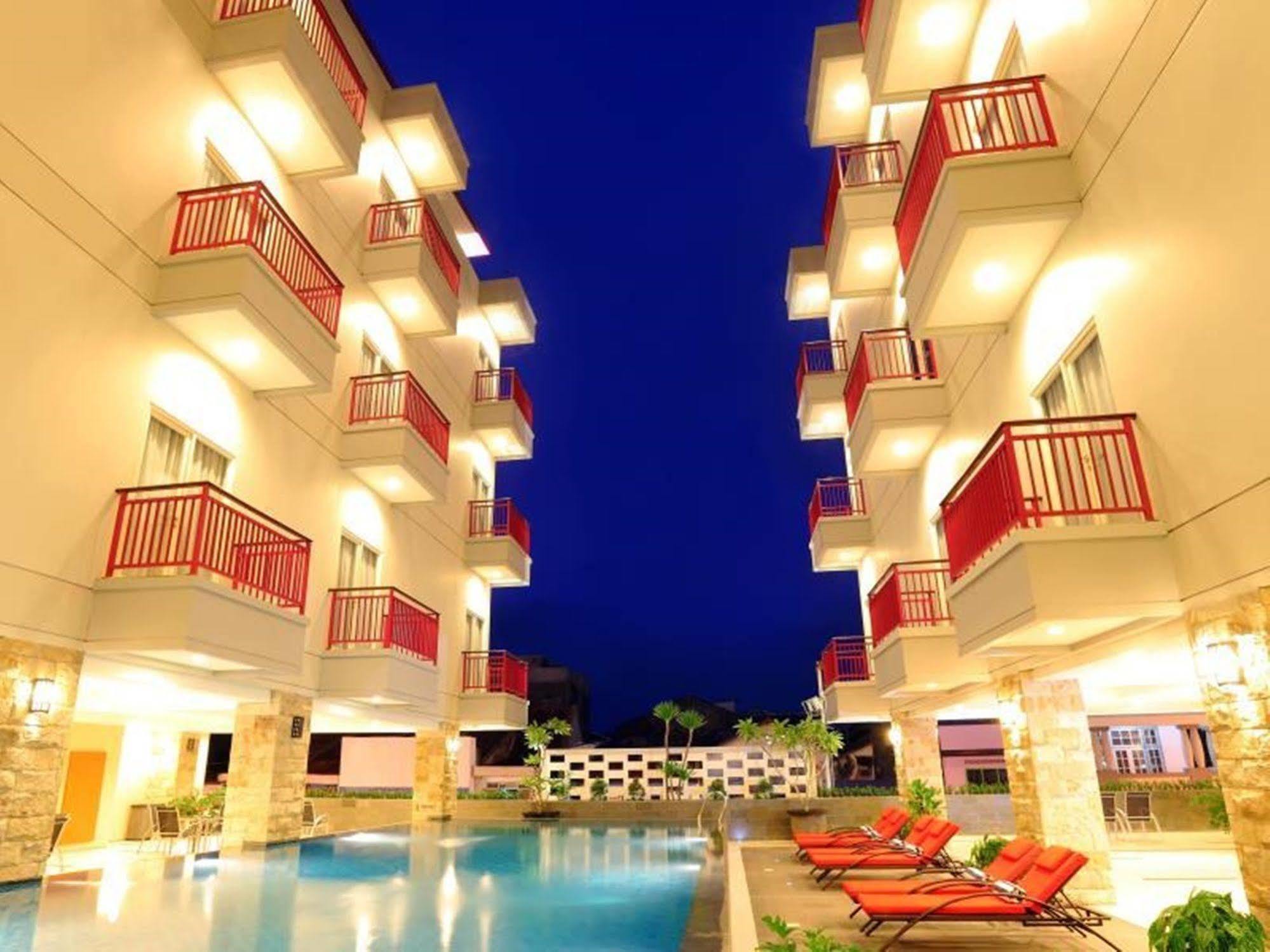 Lombok Plaza Hotel And Convention Mataram Exterior foto