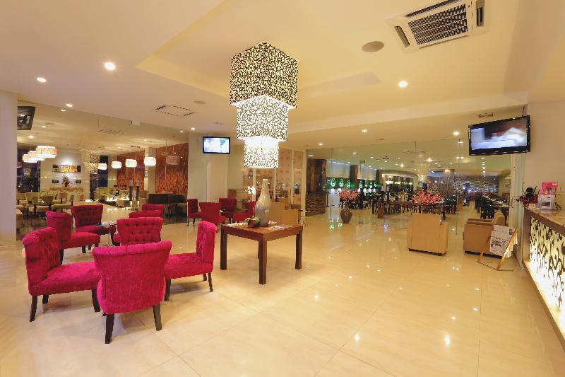 Lombok Plaza Hotel And Convention Mataram Exterior foto